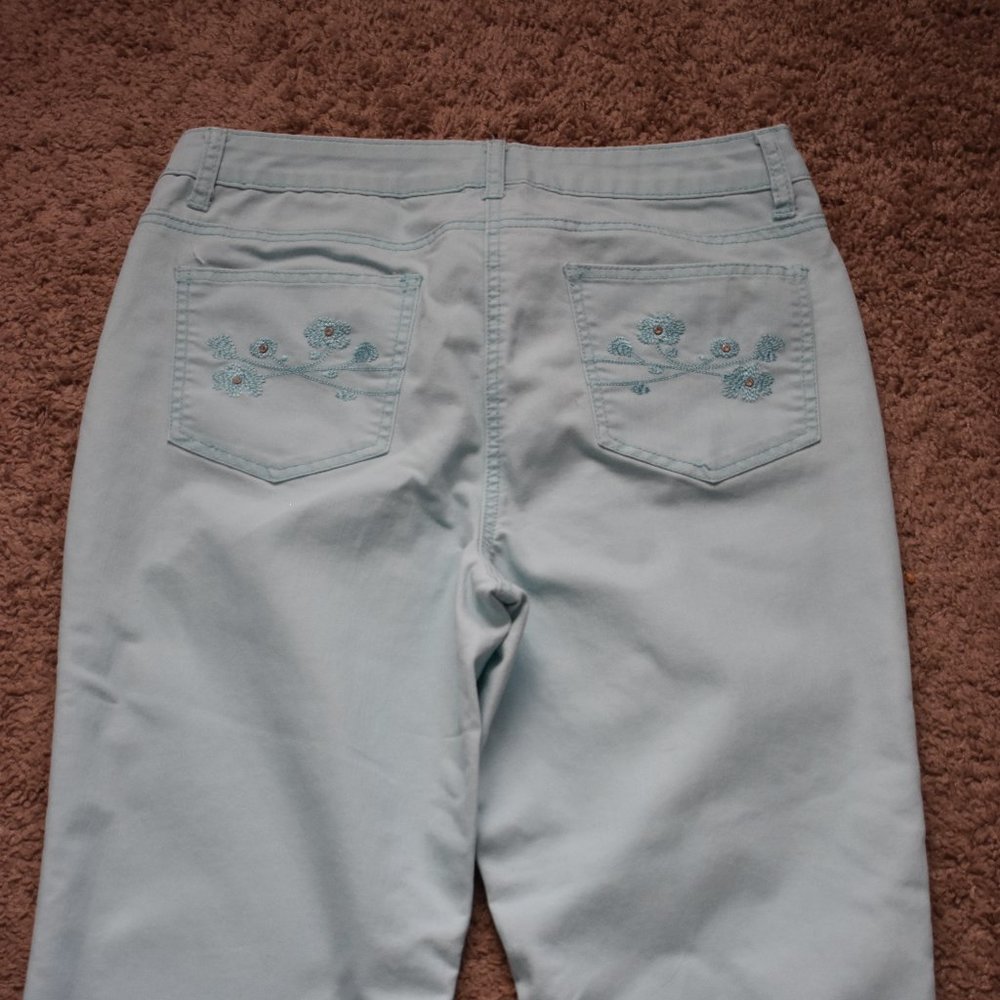Basic Editions Light Blue Capris - Picture 2 of 4